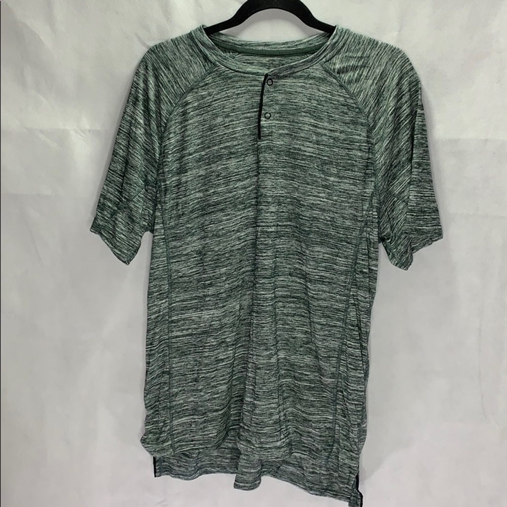 Champion size large men’s shirt